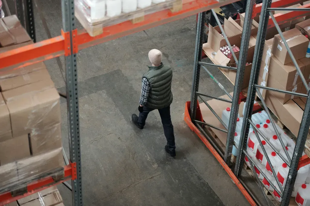 Nowoczesna hala do wynajęcia w Lublinie – kiedy to lepsza opcja niż budowa własnego magazynu?